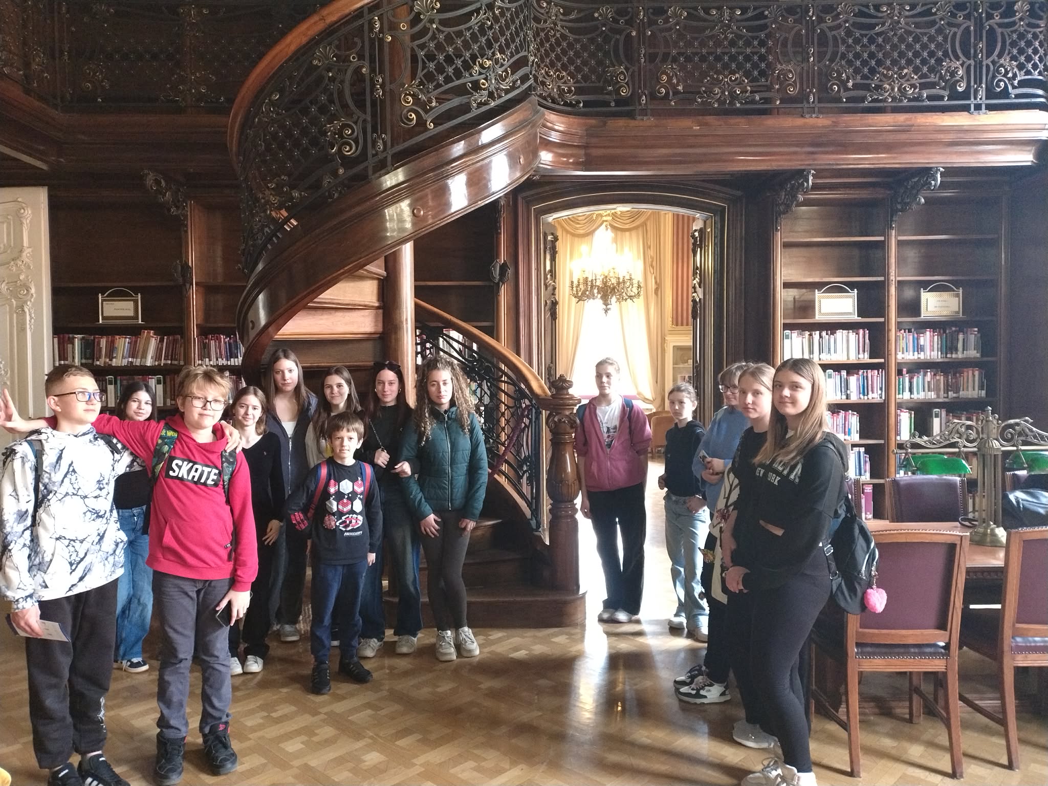 Könyvtári látogatás 2